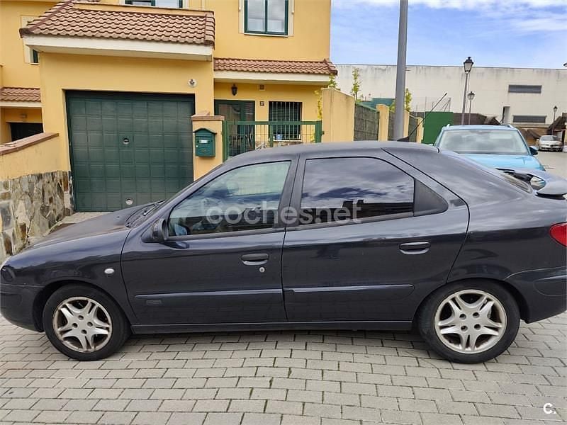 Usado Citroën Xsara Exclusive 110 CV (80 kW) 2001 Negro Berlina