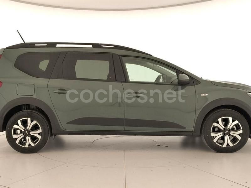 Nuevo Dacia Jogger Expression 110 CV (80 kW) 2025 Verde Monovolumen