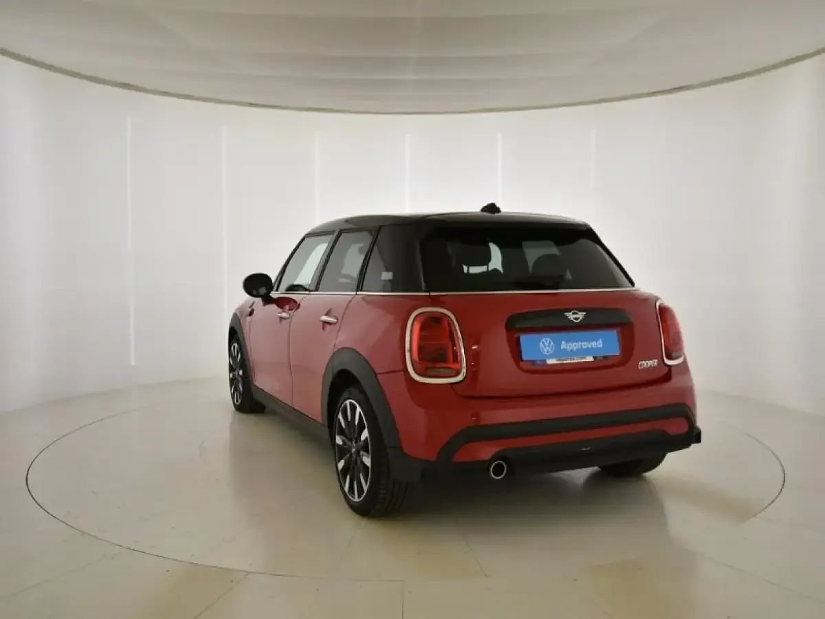 Usado Mini Cooper 136 CV (100 kW) 2020 Rojo Utilitario