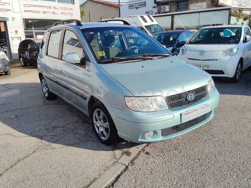Usado Hyundai Matrix GLS 110 CV (80 kW) 2007 Verde Monovolumen