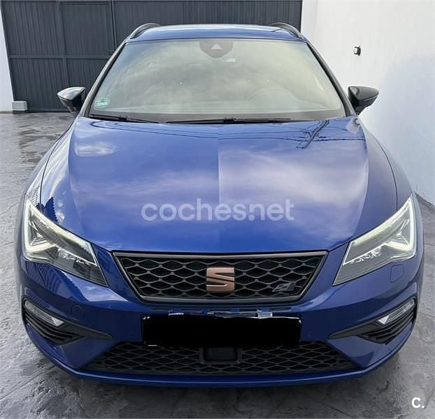 Usado Seat Leon ST CUPRA 300 CV (220 kW) 2019 Azul Familiar