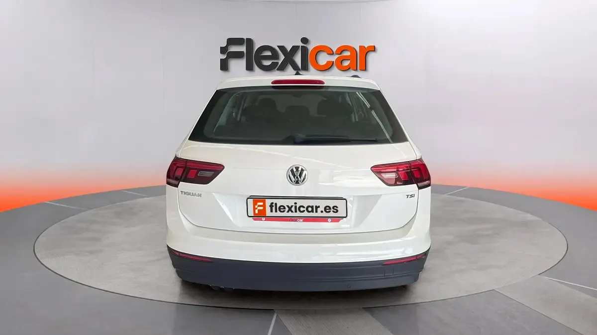 Usado VW Tiguan Edition 125 CV (91 kW) 2017 Blanco SUV