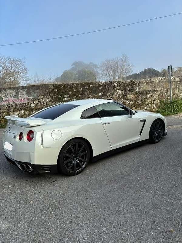 Usado Nissan GT-R Black Edition 549 CV (403 kW) 2013 Blanco Coupe