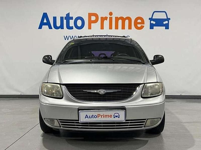 Usado Chrysler Voyager 140 CV (102 kW) 2003 Gris / plata Monovolumen