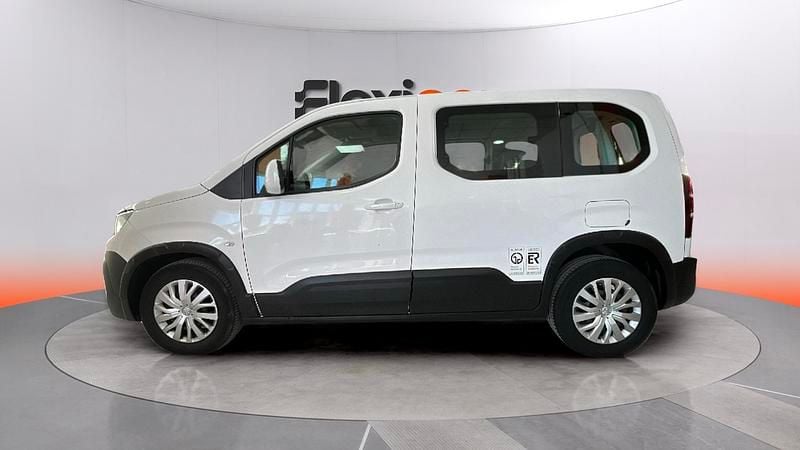 Usado Peugeot Rifter Active 101 CV (74 kW) 2021 Blanco Monovolumen