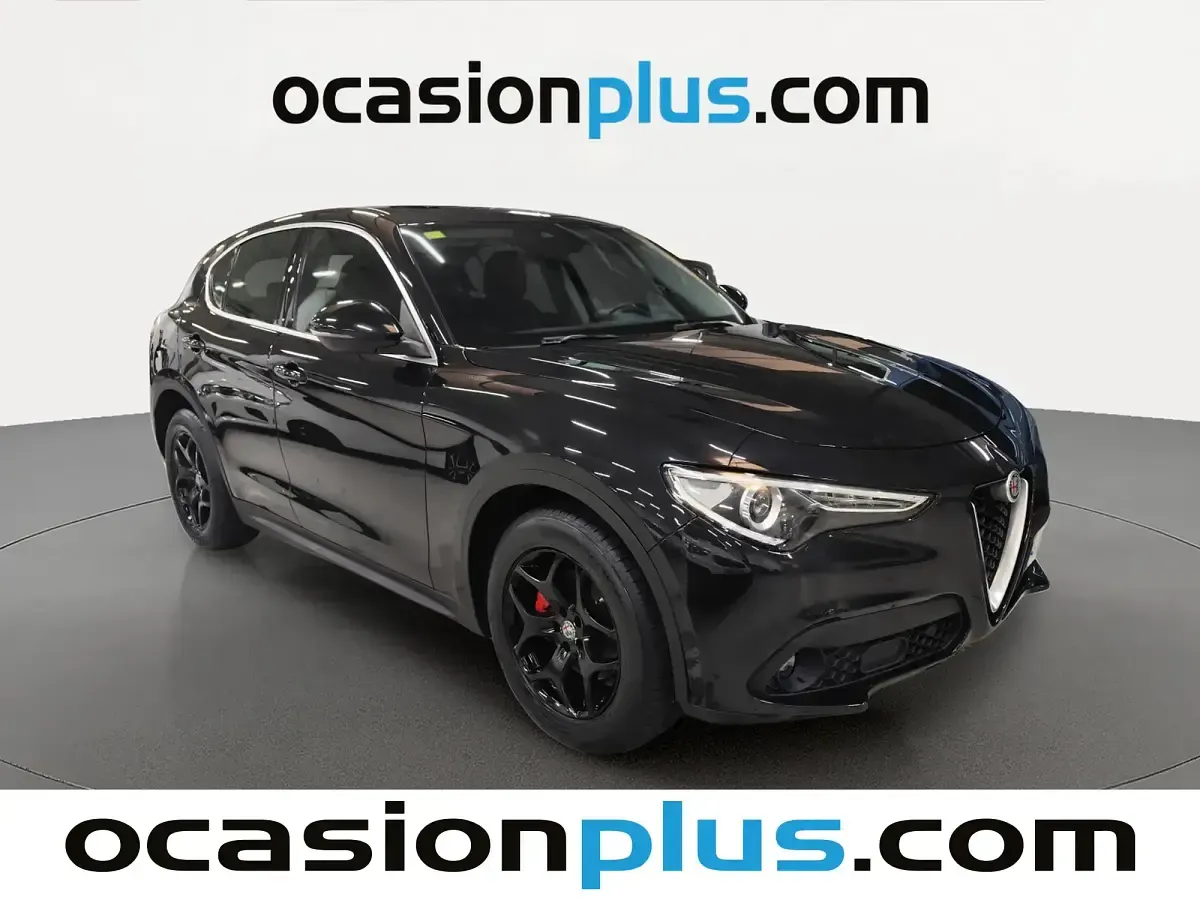 Usado Alfa Romeo Stelvio Super 180 CV (132 kW) 2018 Negro SUV