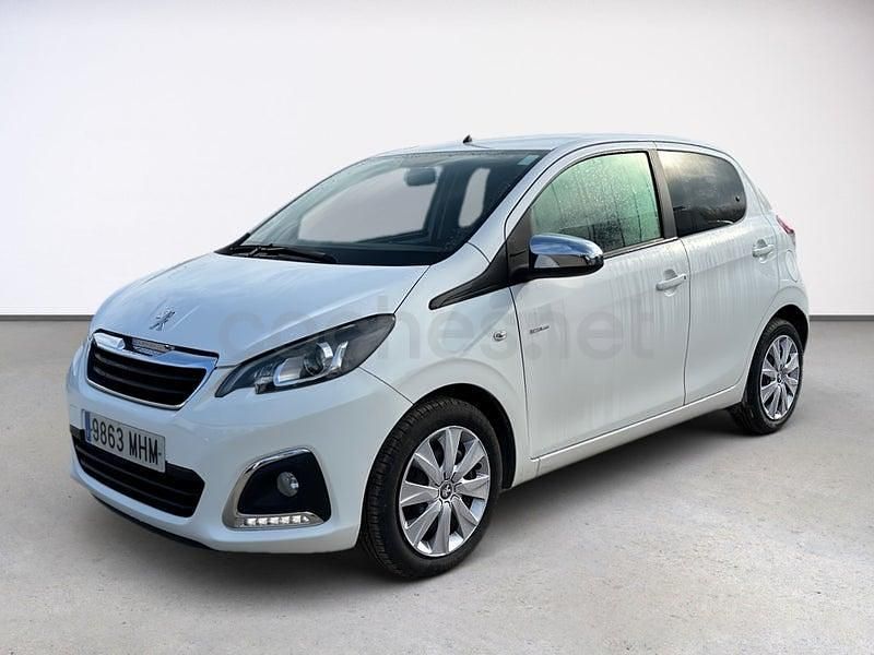 Usado Peugeot 108 Active 72 CV (52 kW) 2021 Blanco Berlina