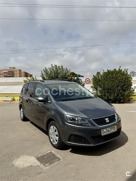 Usado Seat Alhambra 4Drive 140 CV (102 kW) 2012 Beige Monovolumen