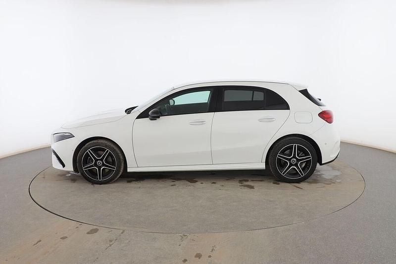 Usado Mercedes A250 AMG line 218 CV (160 kW) 2023 Blanco Utilitario