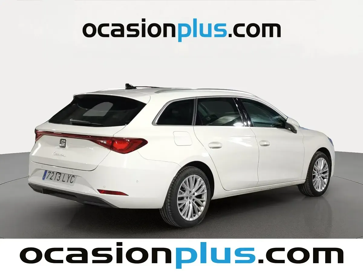 Usado Seat Leon XCELLENCE 150 CV (110 kW) 2022 Blanco Monovolumen