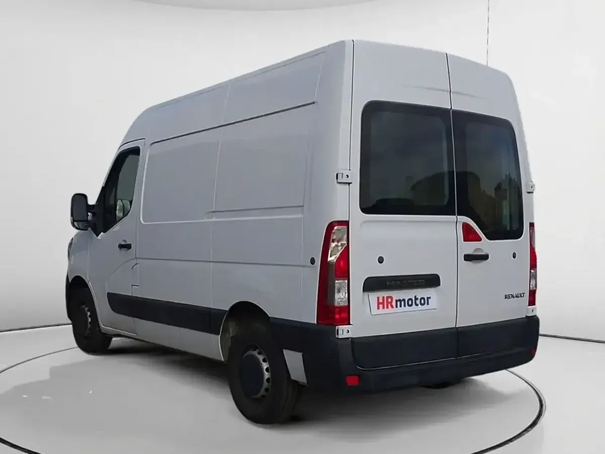 Usado Renault Master 137 CV (100 kW) 2021 Blanco Berlina