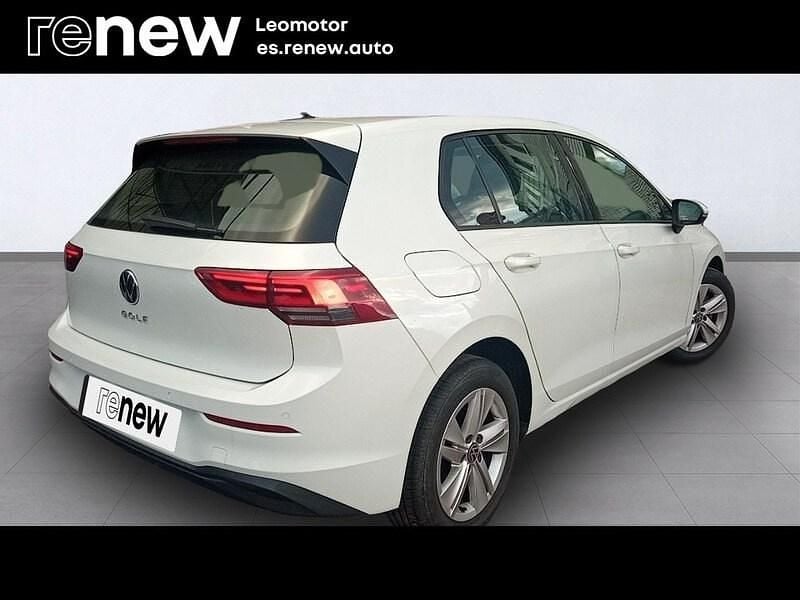 Usado VW Golf VIII Life 130 CV (95 kW) 2023 Blanco Berlina