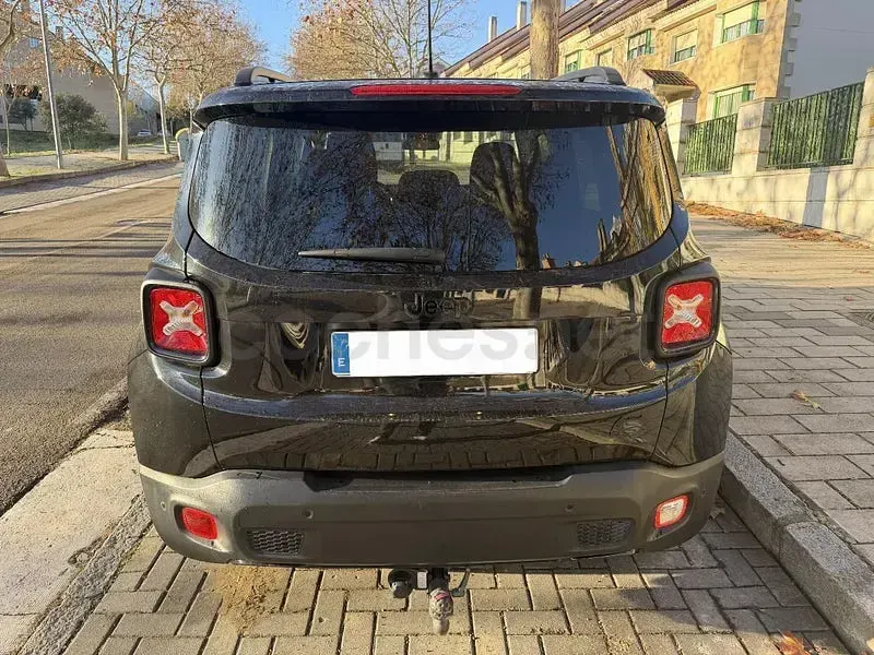 Usado Jeep Renegade Sport 120 CV (88 kW) 2016 Negro SUV