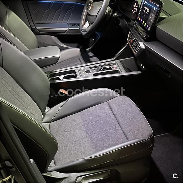 Usado Cupra Leon 190 CV (139 kW) 2024 Negro Familiar