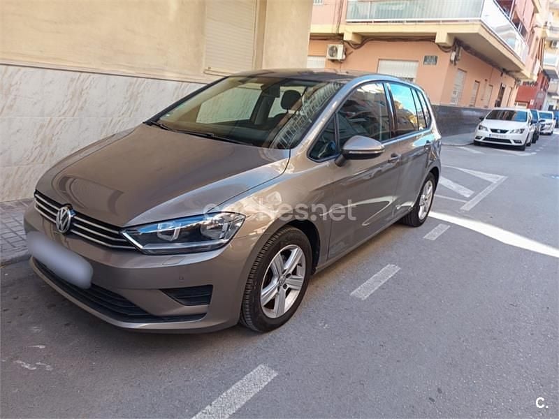 Usado VW Golf Sportsvan Business 110 CV (80 kW) 2014 Beige Monovolumen