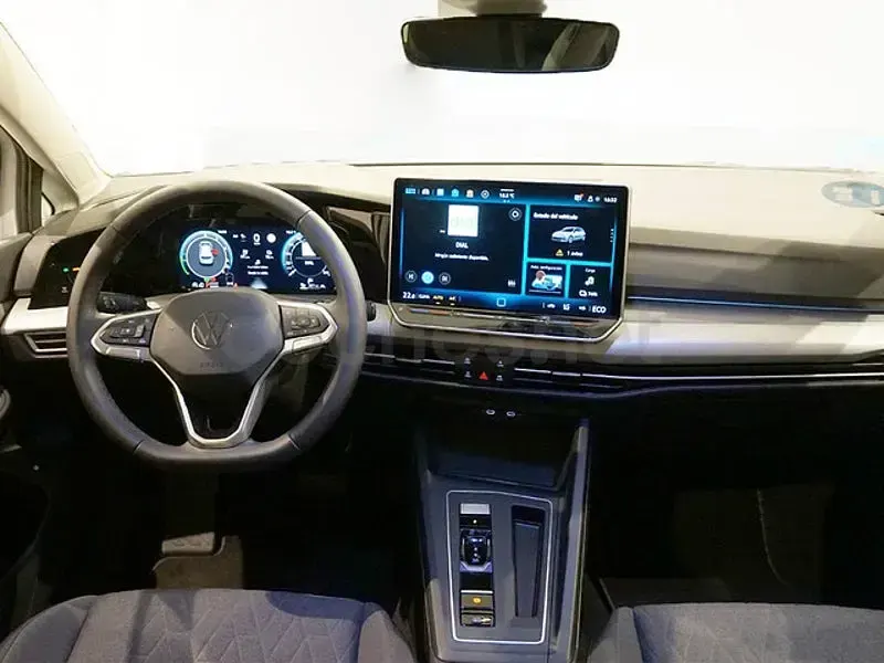 Usado VW Golf VIII Match 204 CV (150 kW) 2025 Blanco Berlina