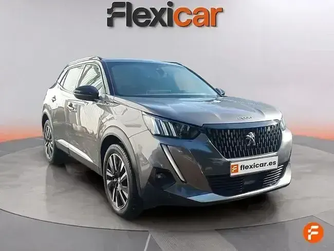 Usado Peugeot 2008 GT-line 130 CV (95 kW) 2020 Gris SUV