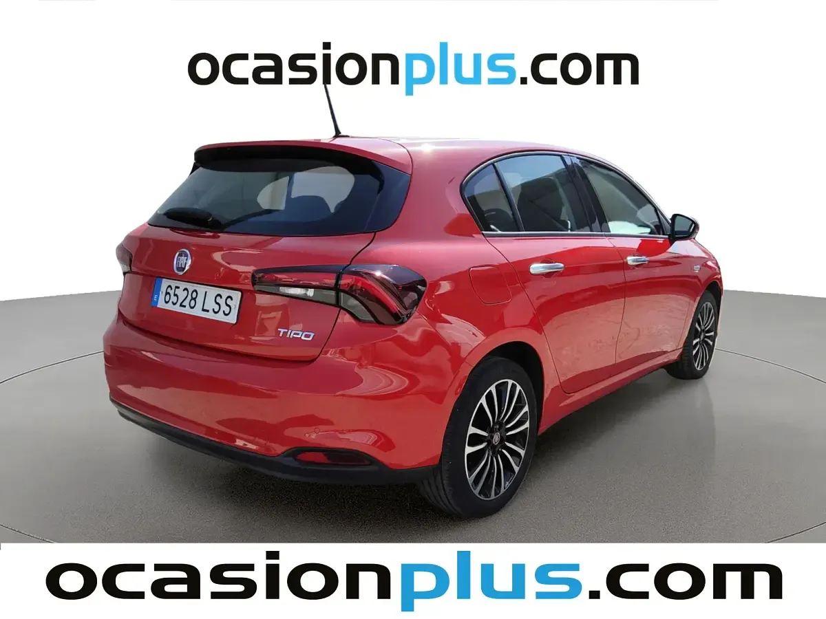 Usado Fiat Tipo Life 101 CV (74 kW) 2021 Rojo Berlina
