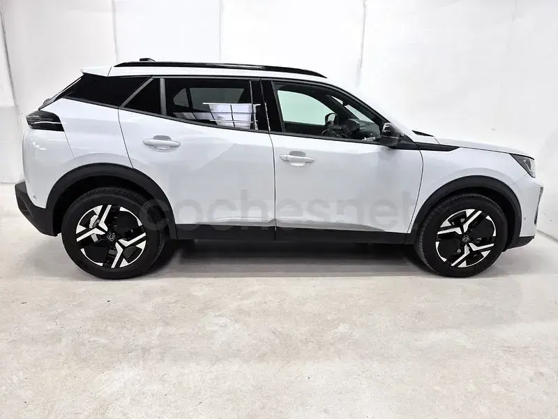 Usado Peugeot 2008 Allure 100 CV (73 kW) 2025 Blanco SUV