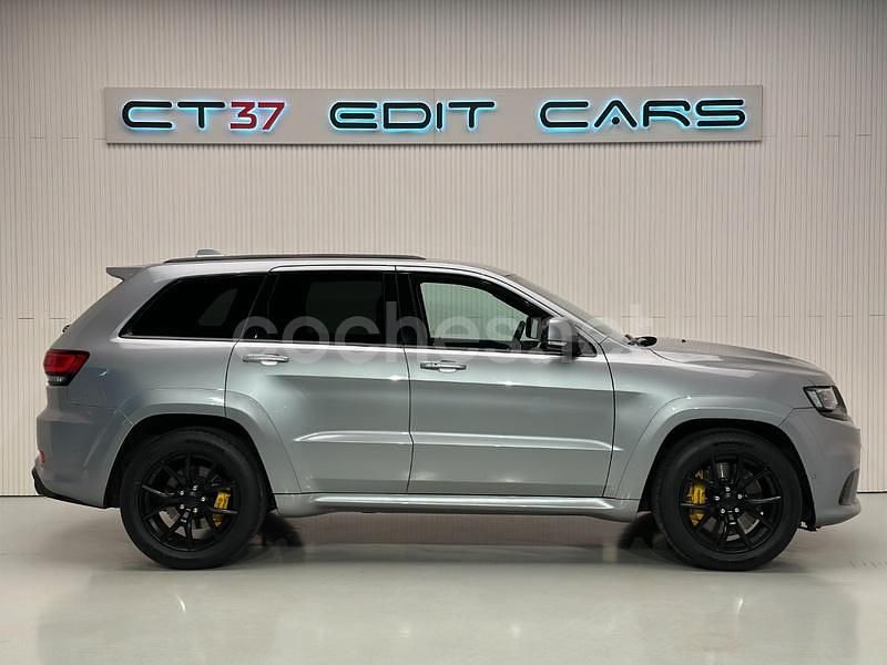 Usado Jeep Grand Cherokee 710 CV (522 kW) 2019 Gris / plata SUV