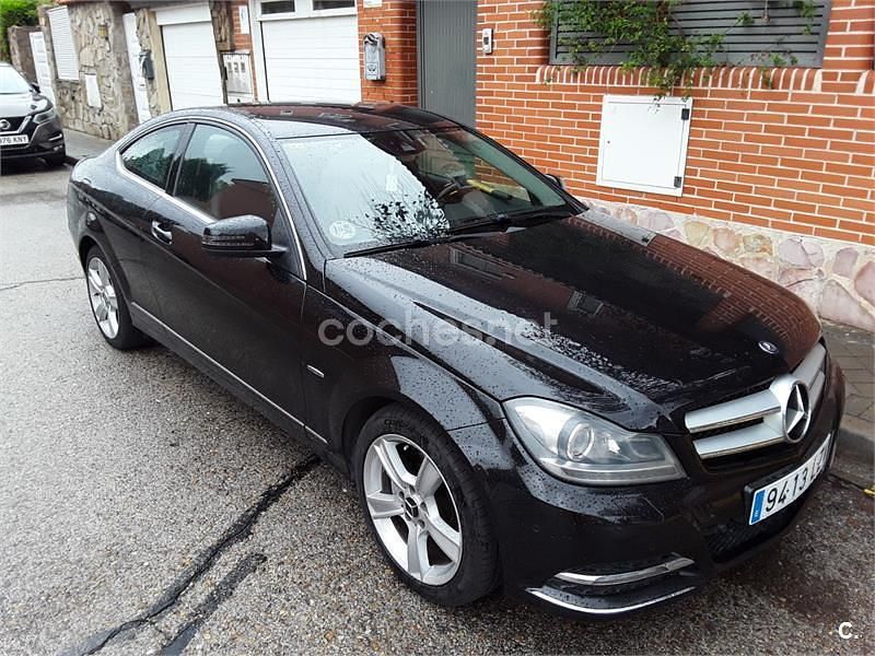 Usado Mercedes C220 170 CV (125 kW) 2011 Negro Coupe