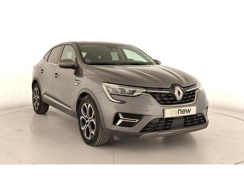 Usado Renault Arkana Techno 145 CV (106 kW) 2023 Gris / plata SUV