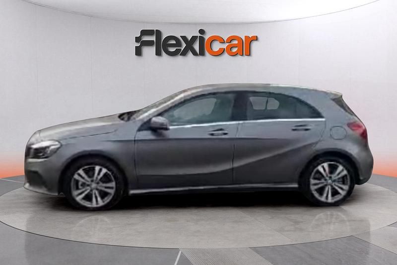 Usado Mercedes A220 Style 177 CV (130 kW) 2016 Gris Utilitario