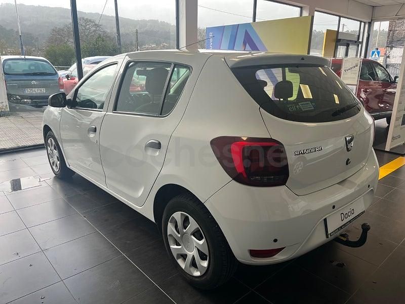 Usado Dacia Sandero Ambiance 73 CV (53 kW) 2018 Blanco Berlina