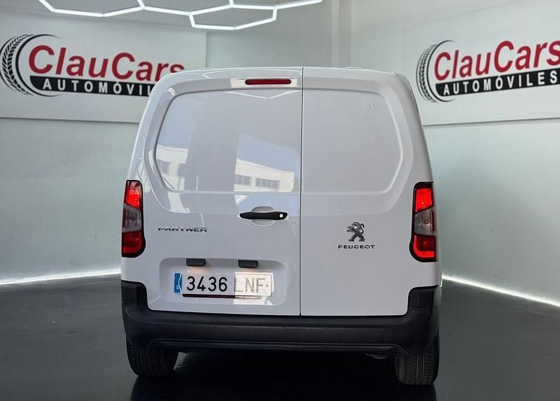 Usado Peugeot Partner Premium 100 CV (73 kW) 2021 Blanco Monovolumen