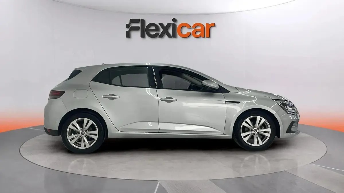 Usado Renault Mégane II Equilibre 140 CV (102 kW) 2022 Gris Berlina