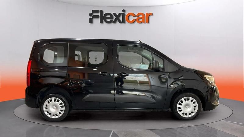 Usado Opel Combo Edition+ 110 HP (80 kW) 2021 Preto Monovolume