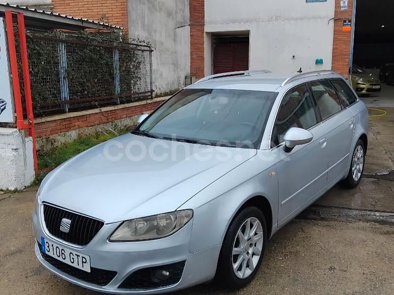 Gris / plata Usado 2011 Seat Exeo Style Familiar | 5600 € (Precio justo) - Imagen 1/4