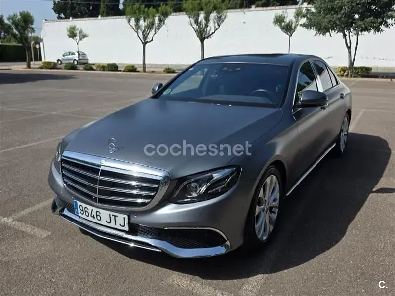 Usado Mercedes E350 258 CV (189 kW) 2017 Gris / plata Berlina