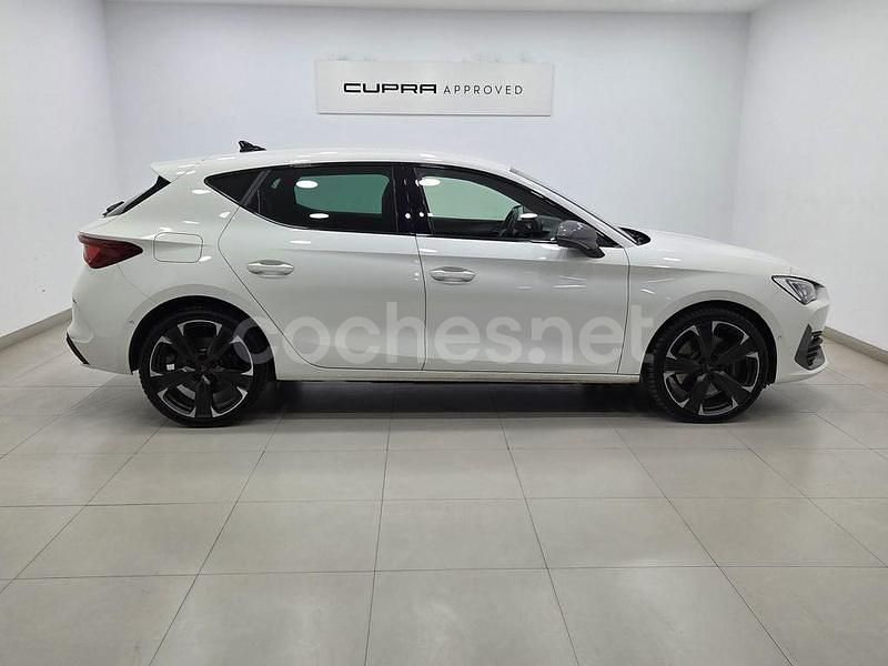 Usado Cupra Leon 245 CV (180 kW) 2021 Blanco Berlina