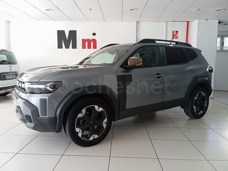 Usado Dacia Duster Extreme 130 CV (95 kW) 2025 Gris / plata SUV