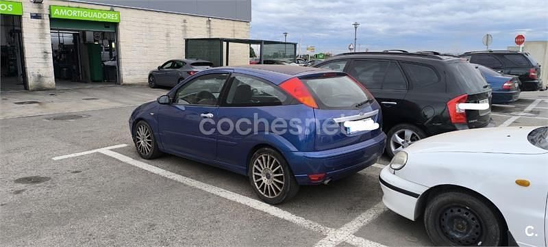 Używany Ford Focus ST 170 KM (125 kW) 2003 Niebieski Sedan/Limuzyna