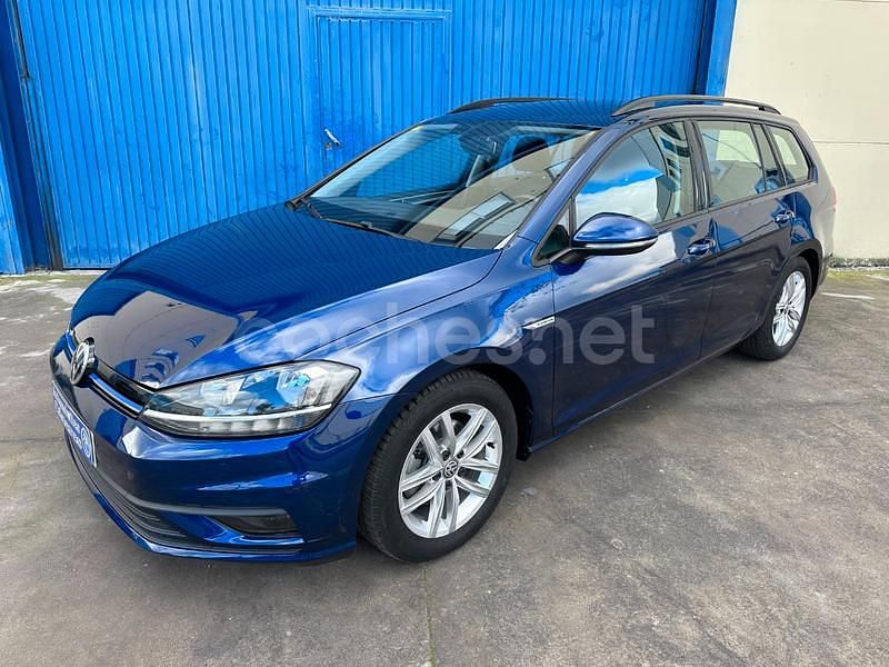 Usado VW Golf VIII Edition 131 CV (96 kW) 2020 Azul Familiar