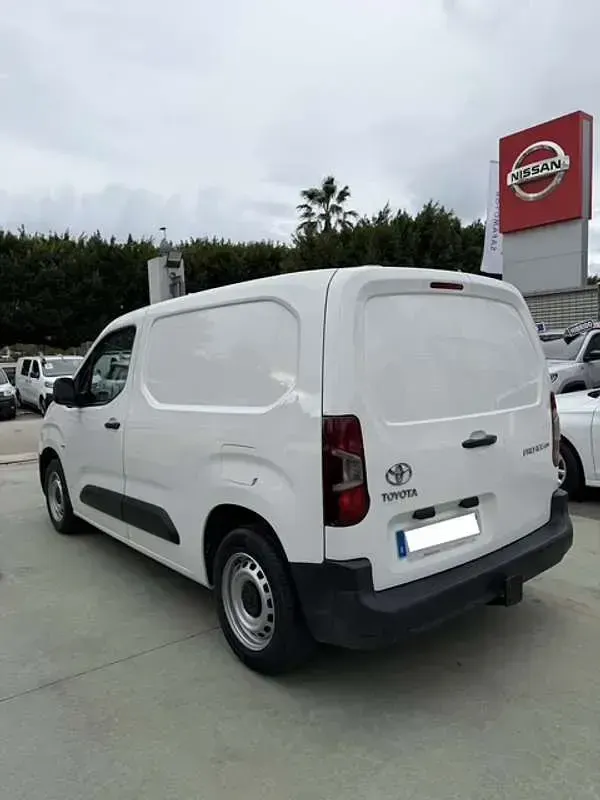 Usado Toyota Proace City City 76 CV (55 kW) 2020 Blanco Monovolumen