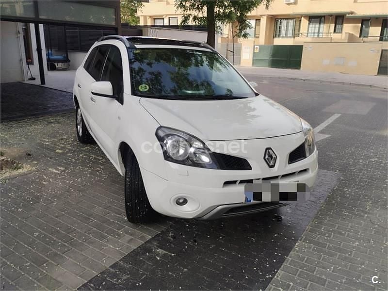 Usado Renault Koleos Dynamique 150 CV (110 kW) 2011 Blanco SUV