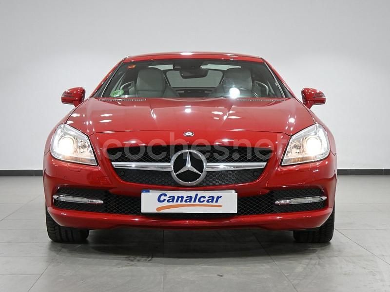Usado Mercedes SLK250 204 CV (150 kW) 2011 Rojo Descapotable