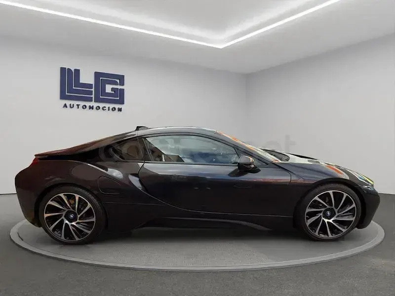 Usado BMW i8 362 CV (266 kW) 2017 Negro Coupe