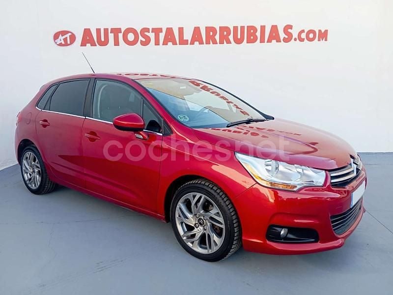 Usado Citroën C4 114 CV (83 kW) 2015 Rojo Berlina