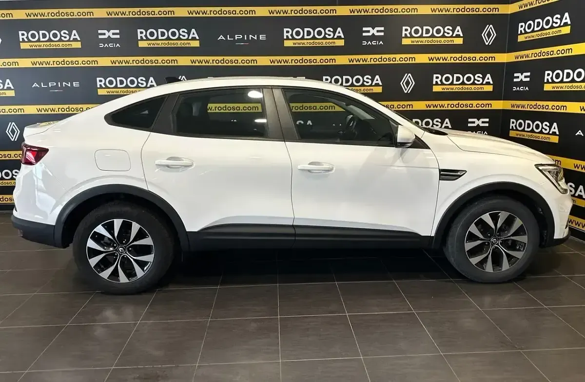 Usado Renault Arkana Equilibre 140 CV (102 kW) 2023 Otro SUV