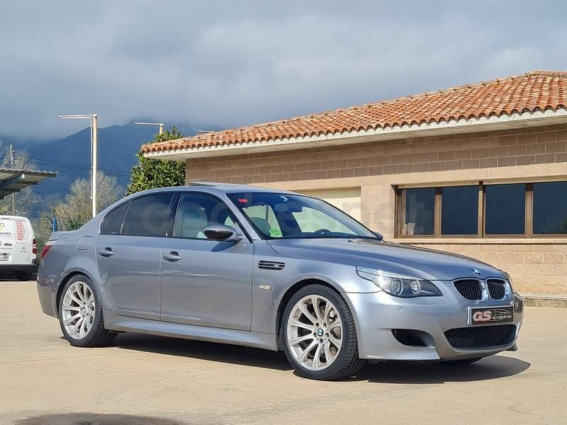 Usado BMW M5 507 CV (372 kW) 2006 Gris / plata Berlina