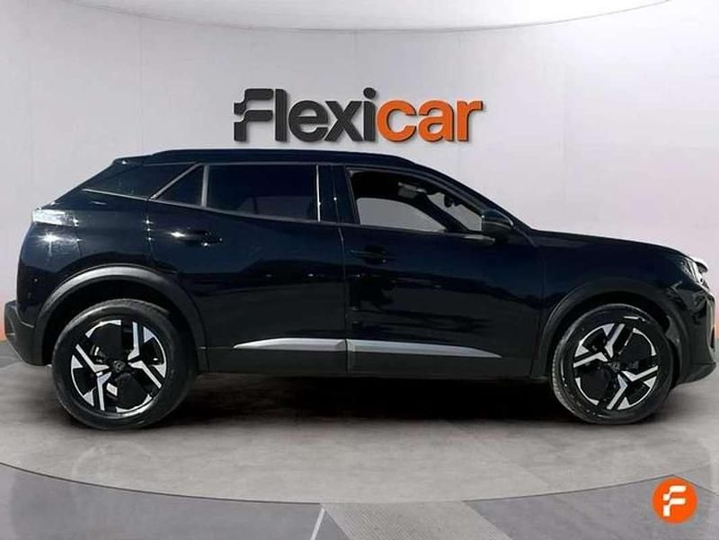 Usado Peugeot 2008 Allure 102 HP (75 kW) 2024 Preto SUV