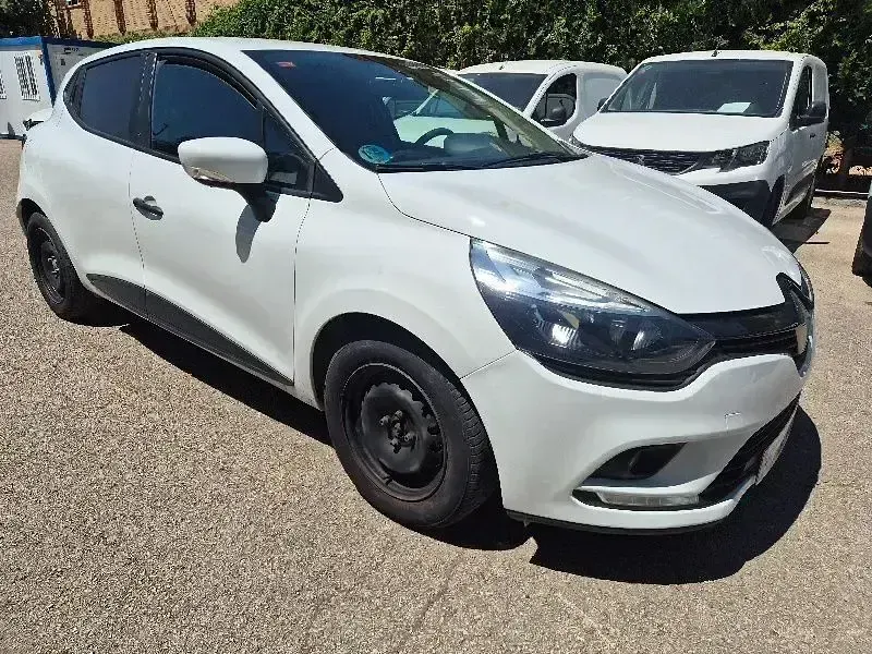 Usado Renault Clio IV 90 CV (66 kW) 2019 Blanco Utilitario
