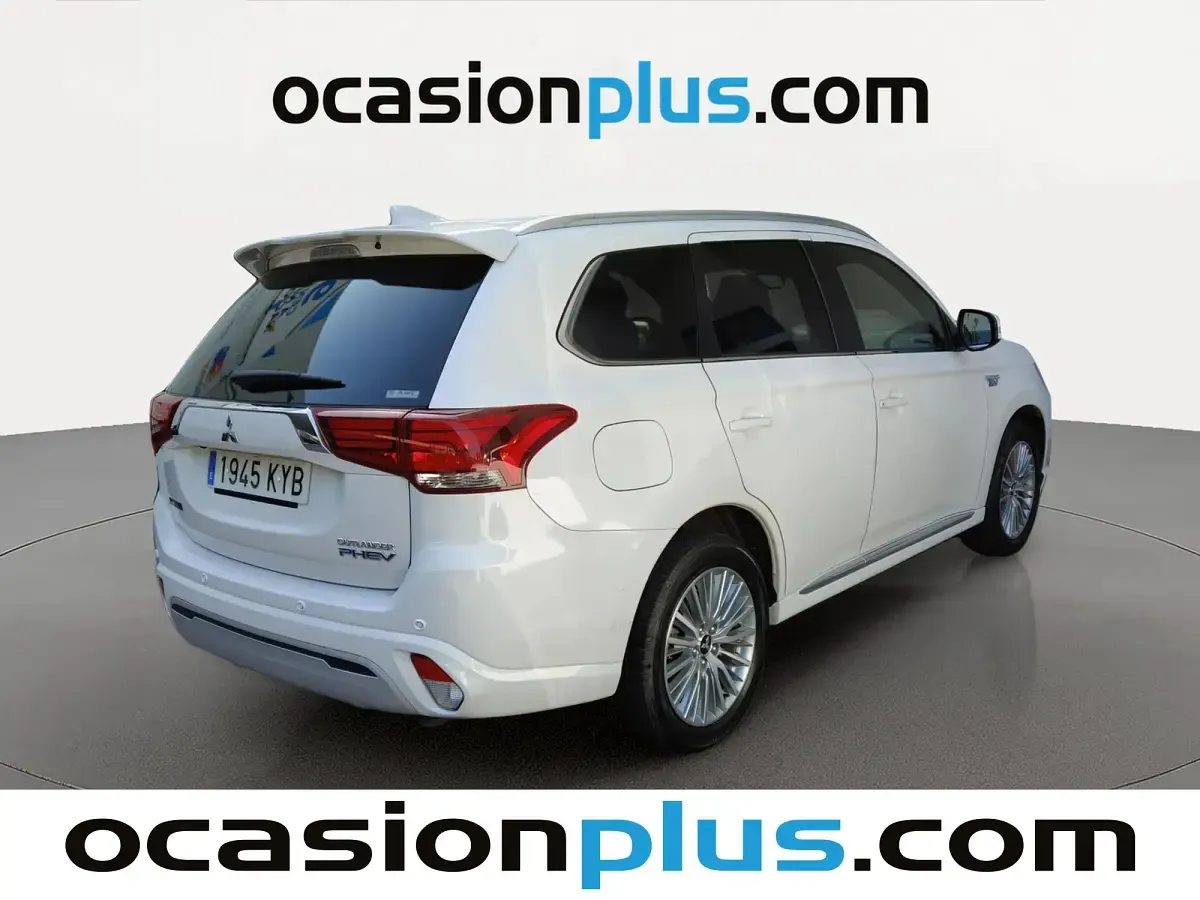 Usado Mitsubishi Outlander P-HEV 224 CV (164 kW) 2019 Blanco SUV