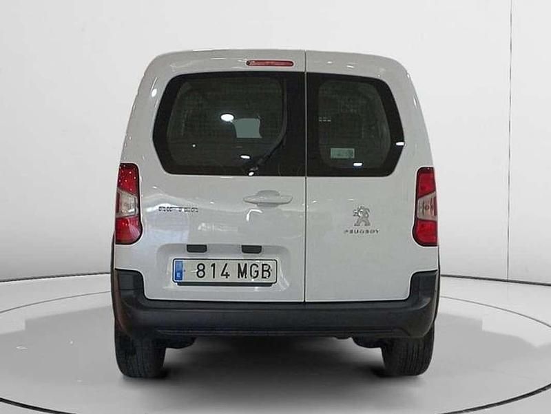 Usado Peugeot Rifter Business-Line 103 CV (75 kW) 2023 Blanco Monovolumen