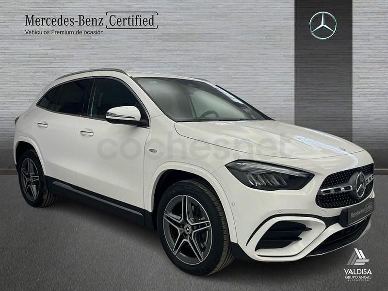 Usado Mercedes GLA250 AMG line 218 CV (160 kW) 2025 Blanco SUV