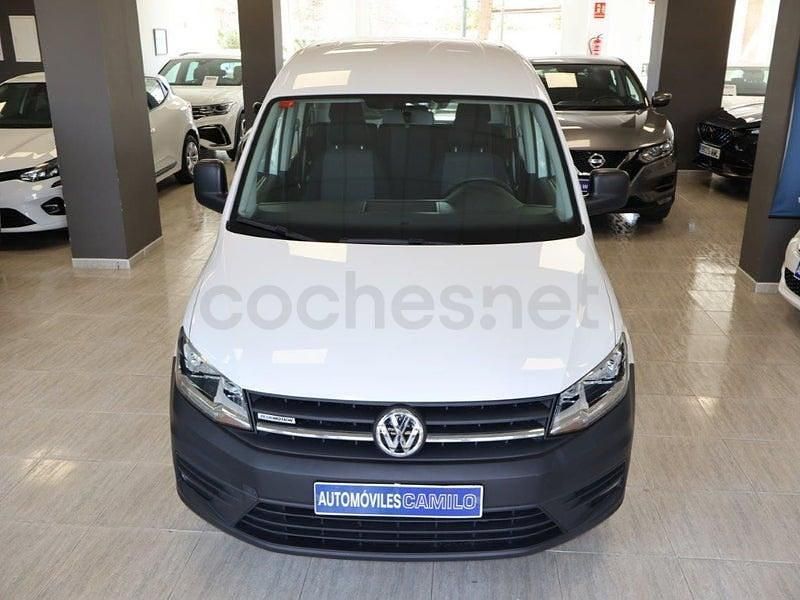Usado VW Caddy Trendline 110 CV (80 kW) 2020 Blanco Monovolumen